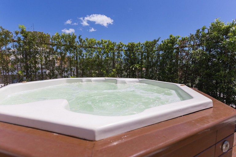 Cobertura com 2 quartos + jacuzzi no Campeche