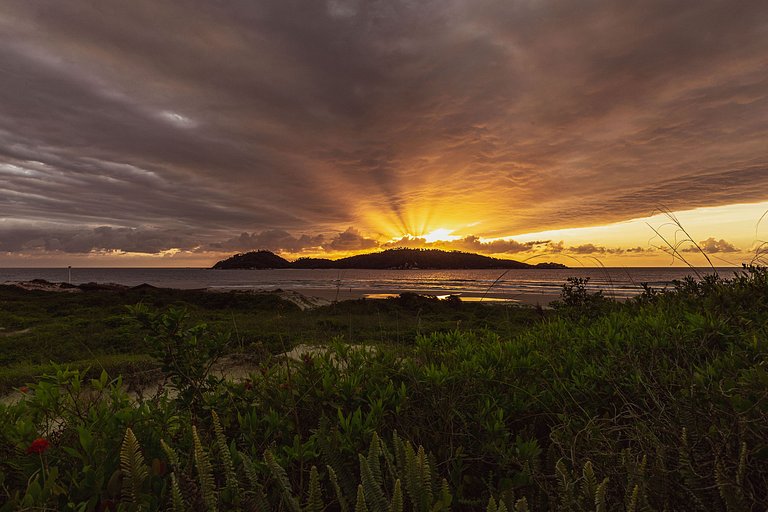 Por do sol | Hidro | 500m da praia do Campeche
