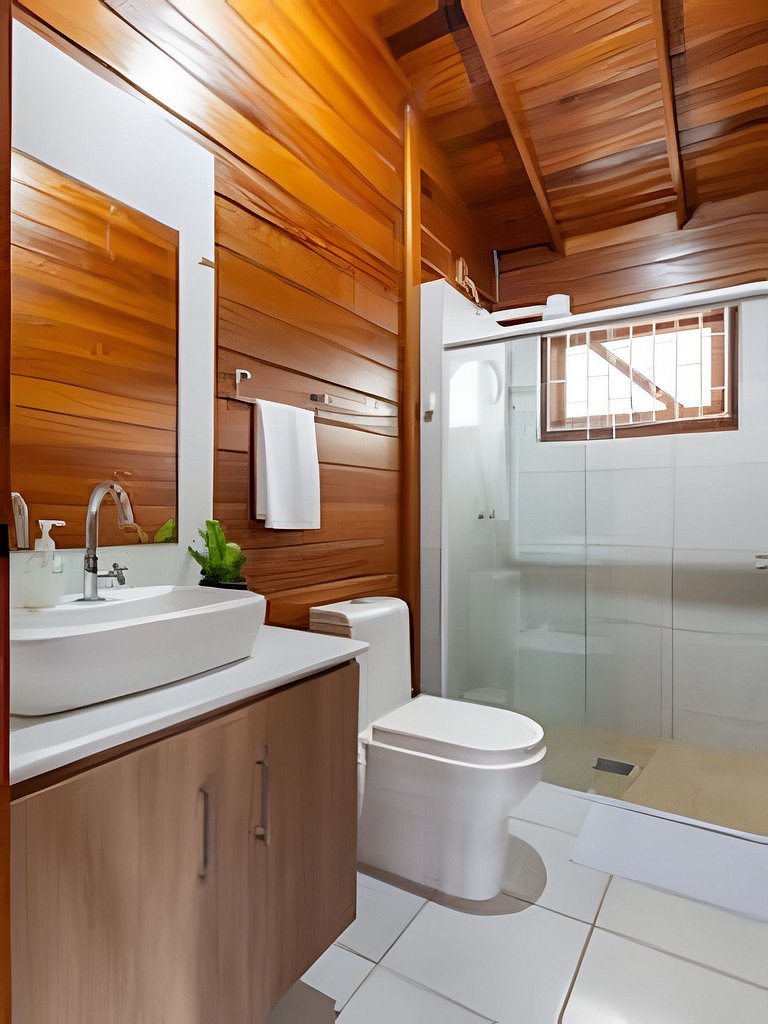 Girassóis de Floripa - piscina e espaço família