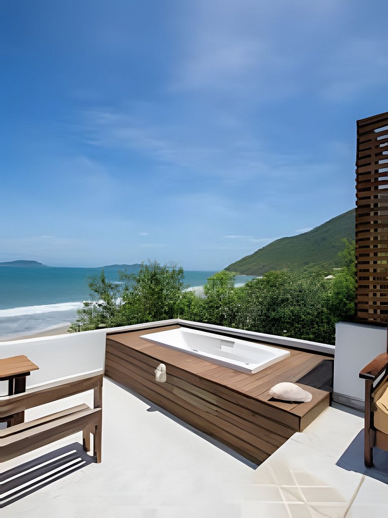 Casa praiana | Vista mar, hidro e pé na areia