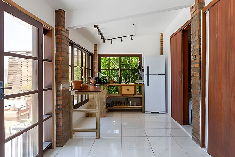 Casa praiana | Vista mar, hidro e pé na areia