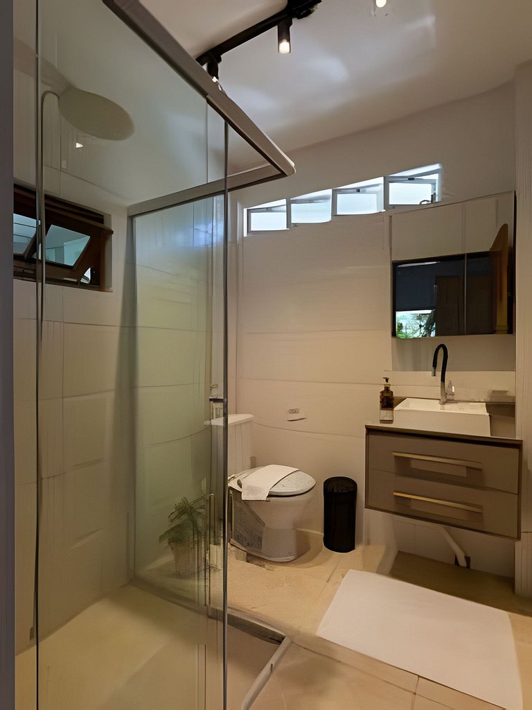 Casa praiana | Vista mar, hidro e pé na areia