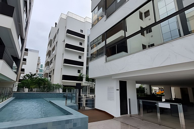 Apê com lazer completo em Governador Celso Ramos