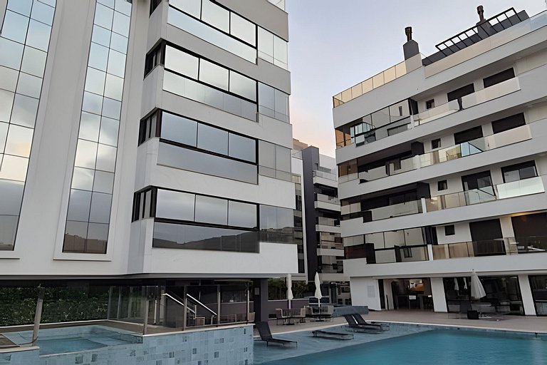 Apê com lazer completo em Governador Celso Ramos