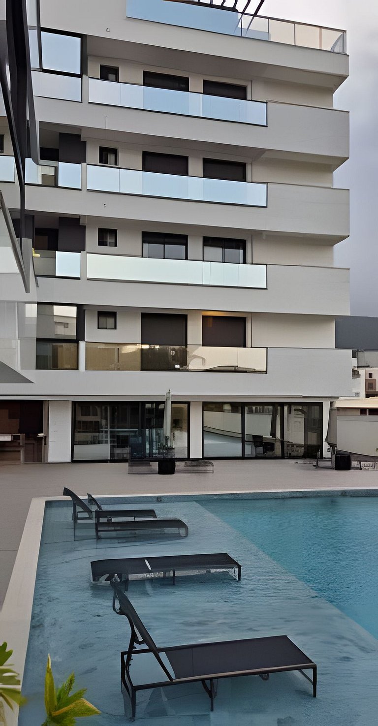 Apê com lazer completo em Governador Celso Ramos