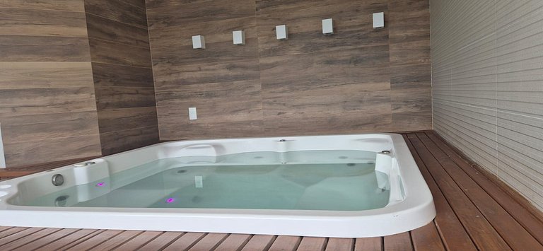 Apartamento Moderno à Venda no Campeche | Condomínio com Aca