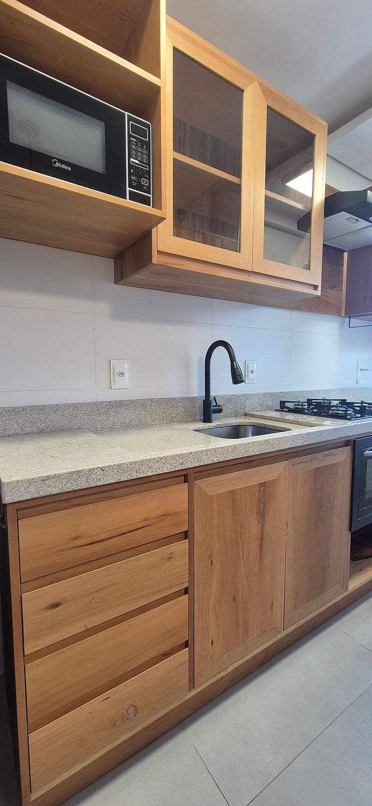 Apartamento Moderno à Venda no Campeche | Condomínio com Aca