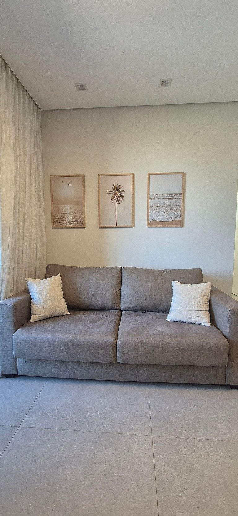 Apartamento Moderno à Venda no Campeche | Condomínio com Aca